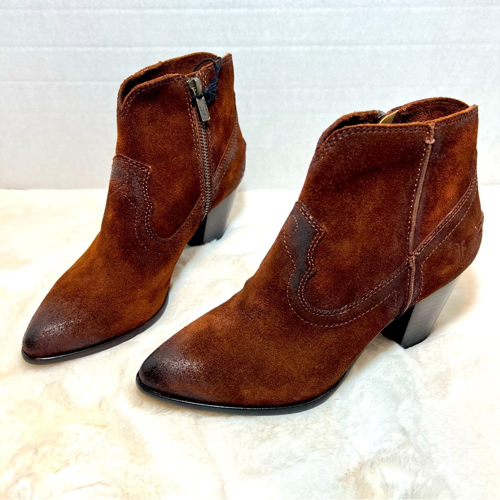 Frye Reed Women’s Suede Western Ankle Boots, Dark Brown, Size 7.5